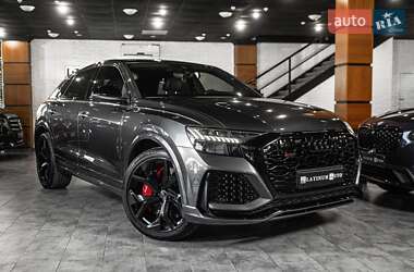 Audi RS Q8  2020