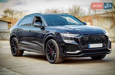 Audi RS Q8  2021