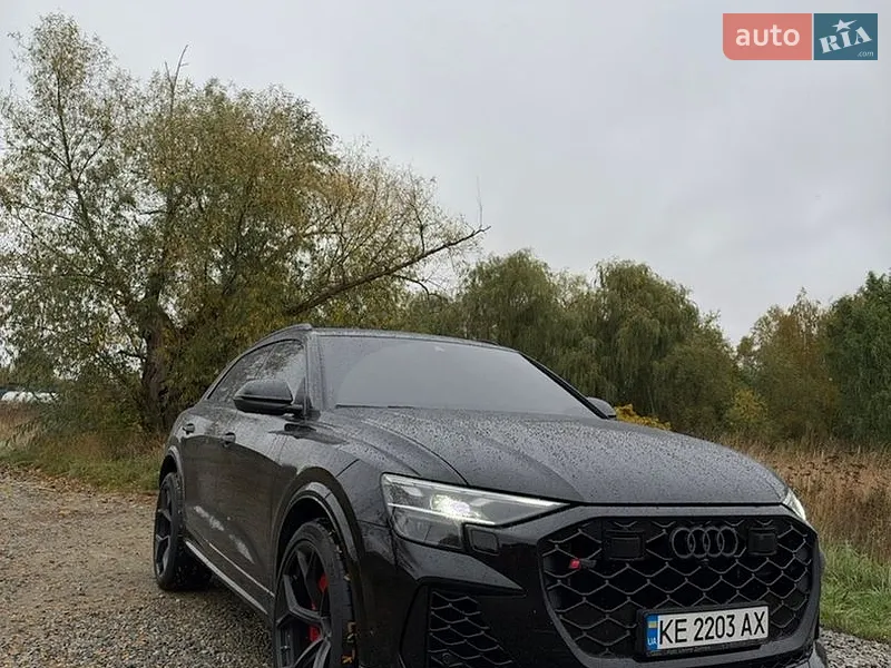 Audi RS Q8 2025