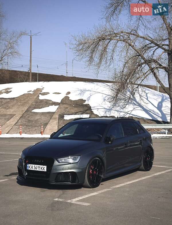 Седан Audi RS3 2016 в Києві фото Седан Audi RS3 2016 в Києві