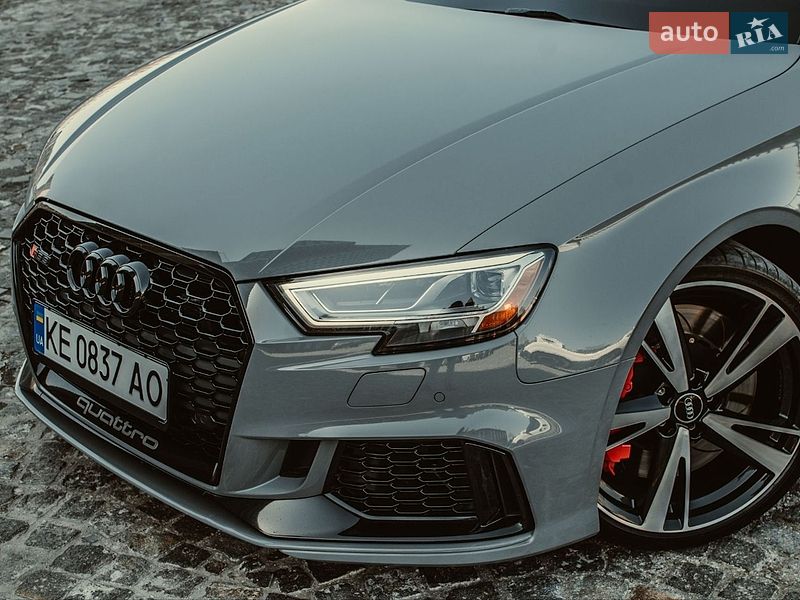 Седан Audi RS3 2020 в Киеве