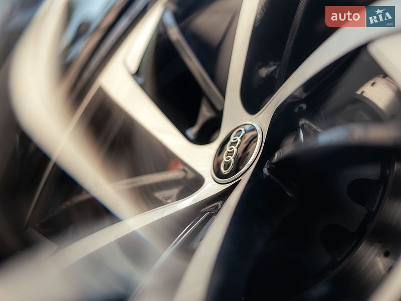 Купе Audi RS5 2018 в Полтаве