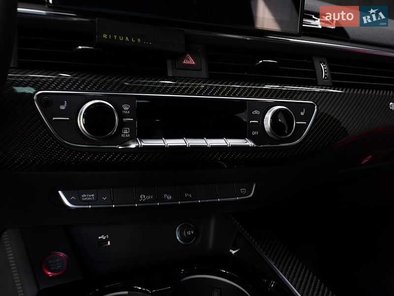 Купе Audi RS5 2023 в Киеве