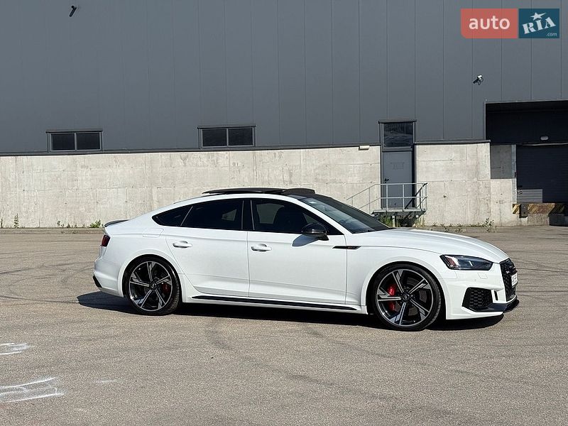 Купе Audi RS5 2019 в Киеве фото Купе Audi RS5 2019 в Киеве