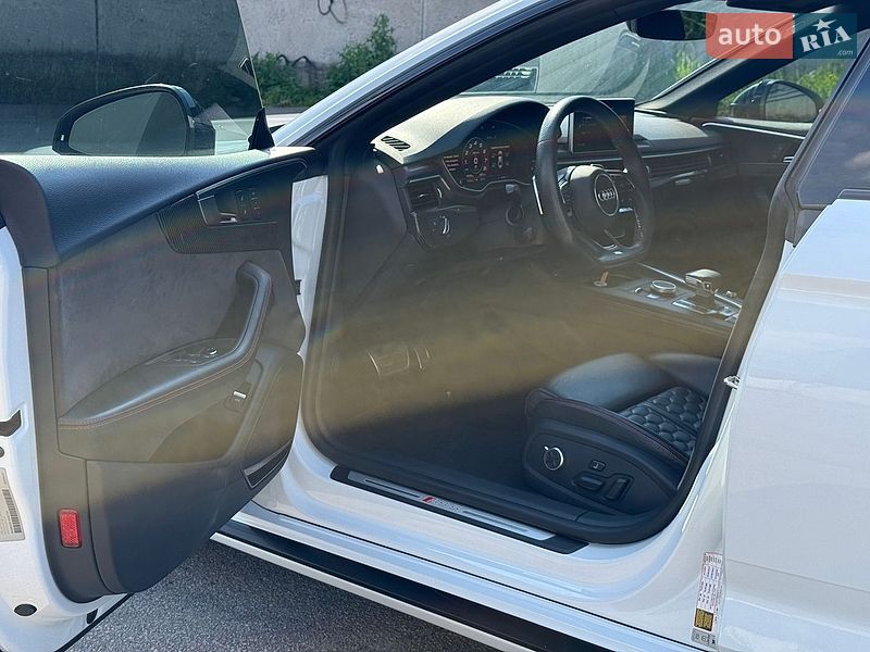 Купе Audi RS5 2019 в Киеве фото 12 Купе Audi RS5 2019 в Киеве
