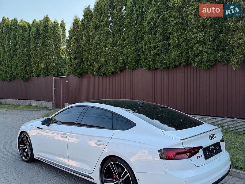 Купе Audi RS5 2018 в Києві фото 5 Купе Audi RS5 2018 в Києві