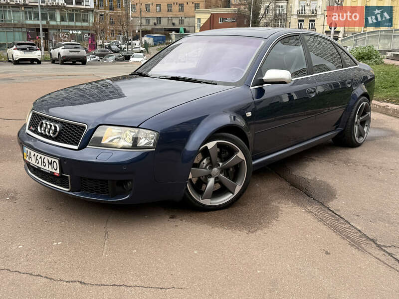 Седан Audi RS6