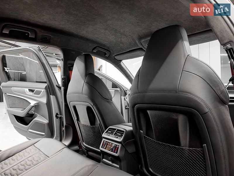 Универсал Audi RS6 2021 в Киеве