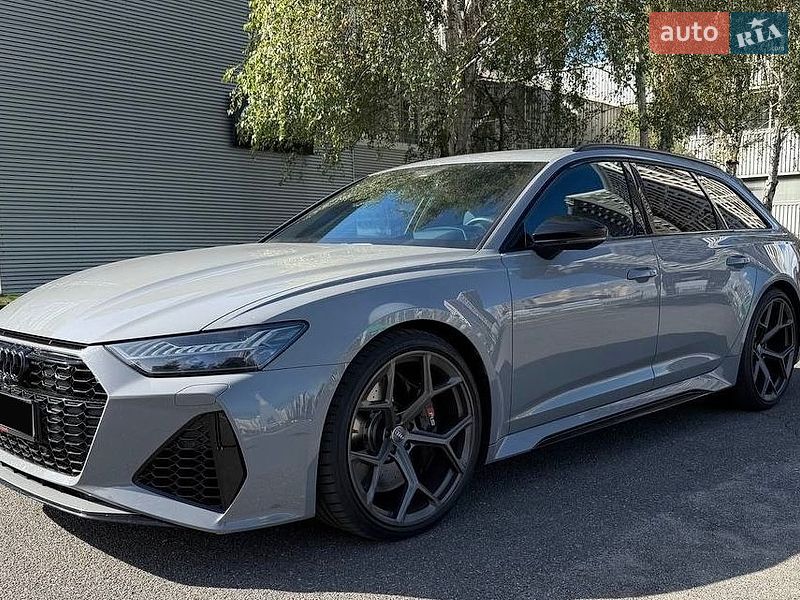 Універсал Audi RS6