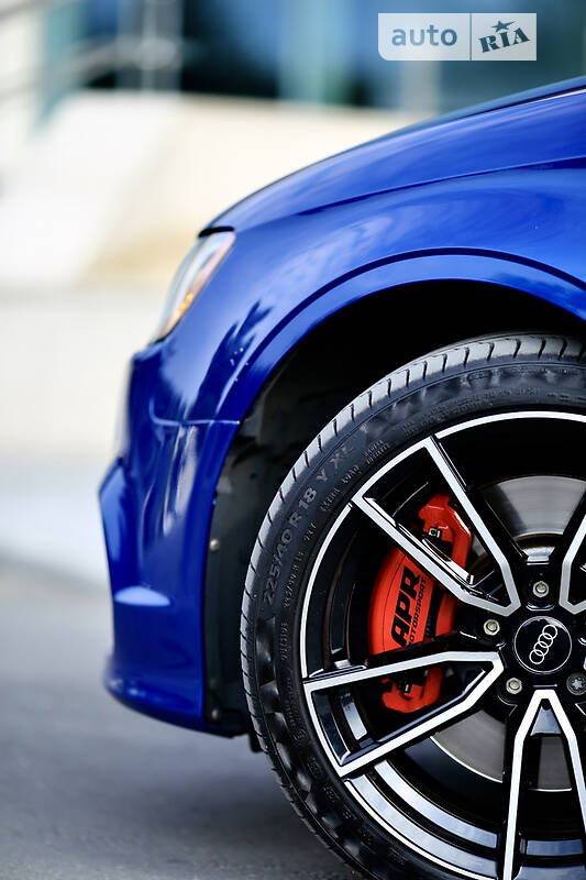 Седан Audi S3 2014 в Києві