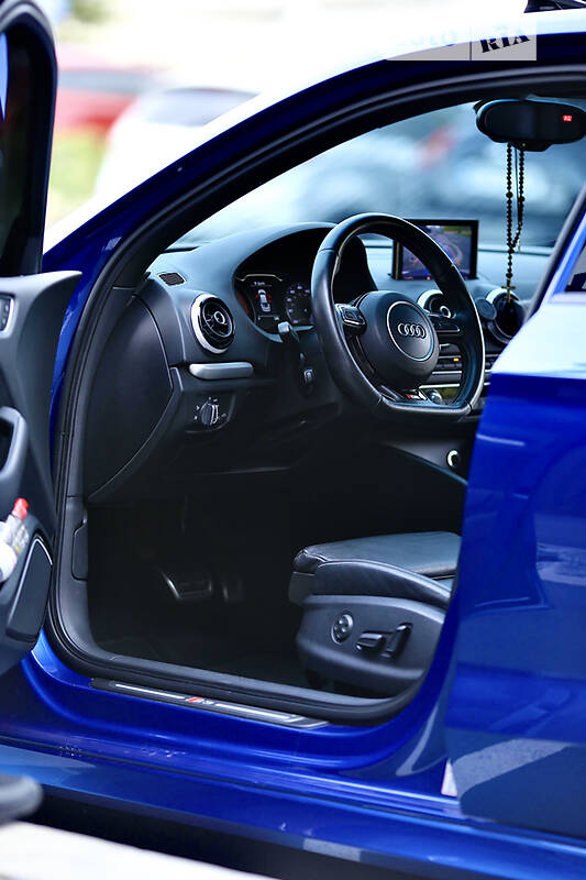Седан Audi S3 2014 в Києві