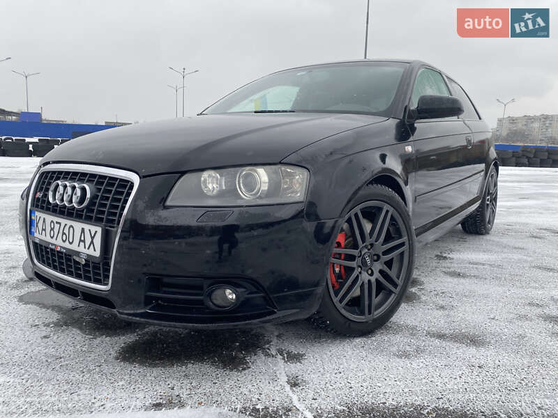 Хэтчбек Audi S3