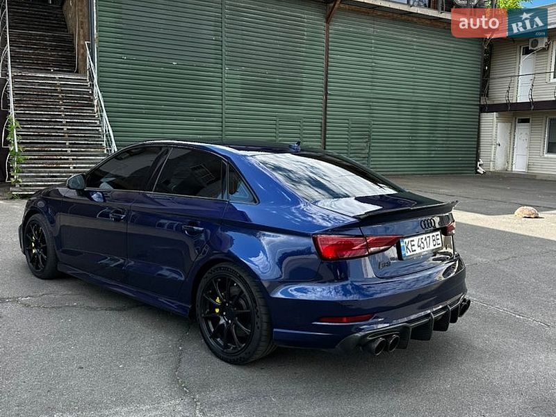 Седан Audi S3 2017 в Одессе