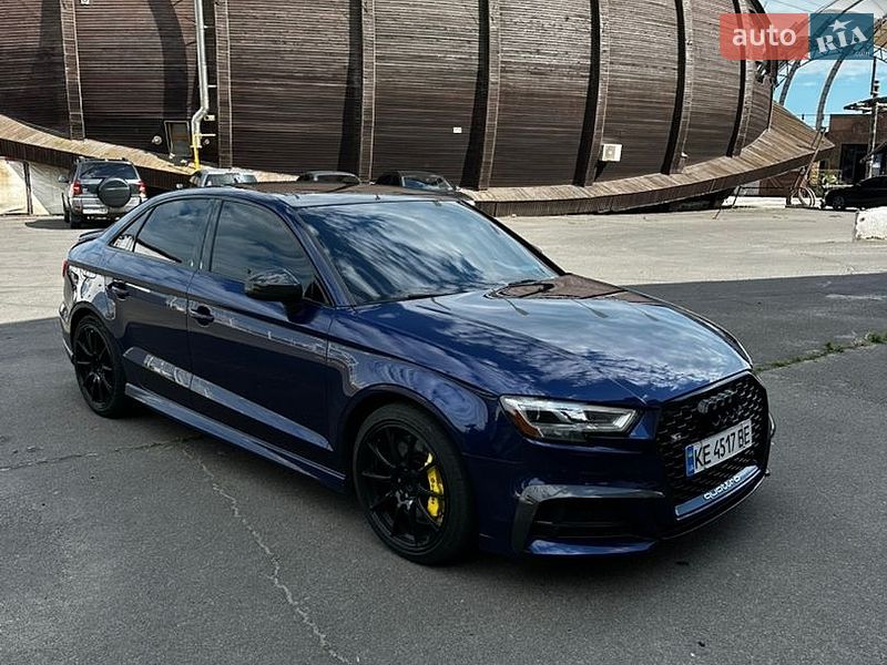 Седан Audi S3 2017 в Одессе