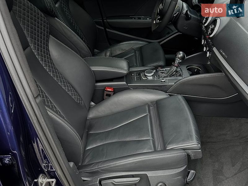 Седан Audi S3 2017 в Одессе