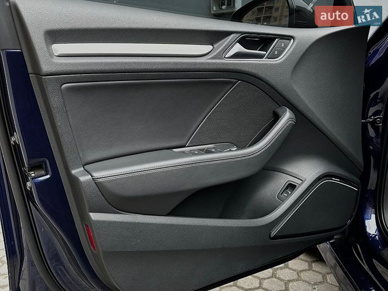 Седан Audi S3 2017 в Одессе