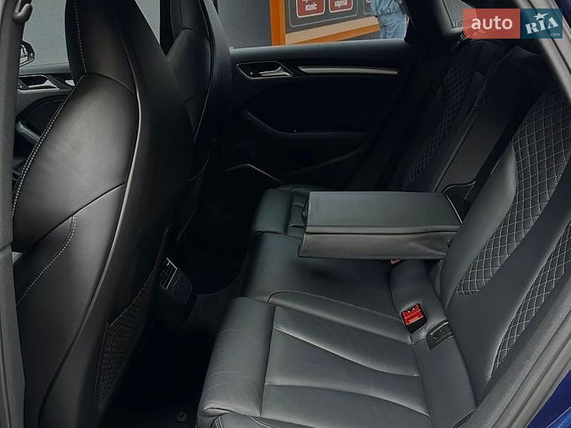 Седан Audi S3 2017 в Одессе