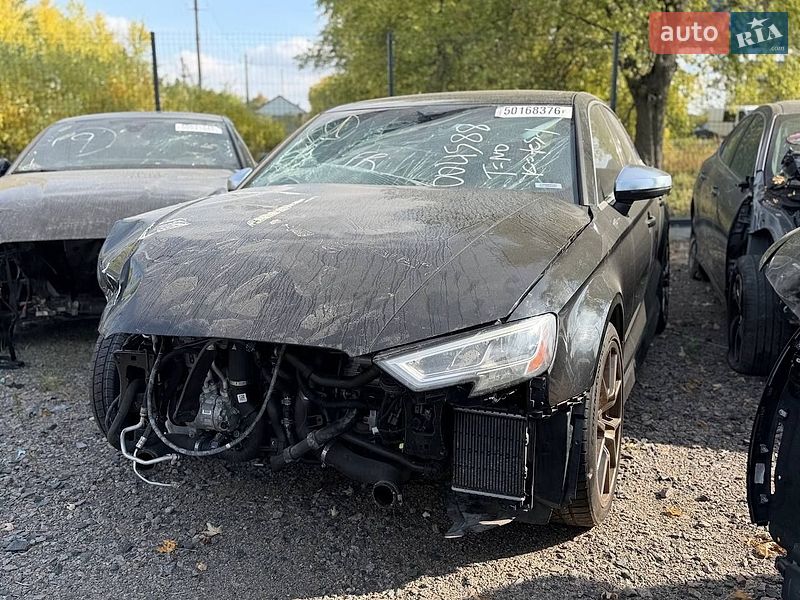 Седан Audi S3