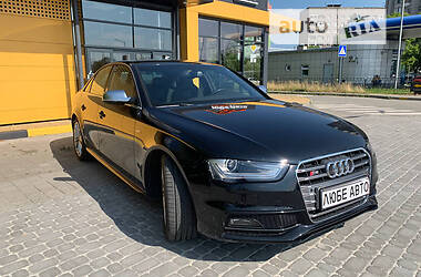 Audi S4 premium plus 2014