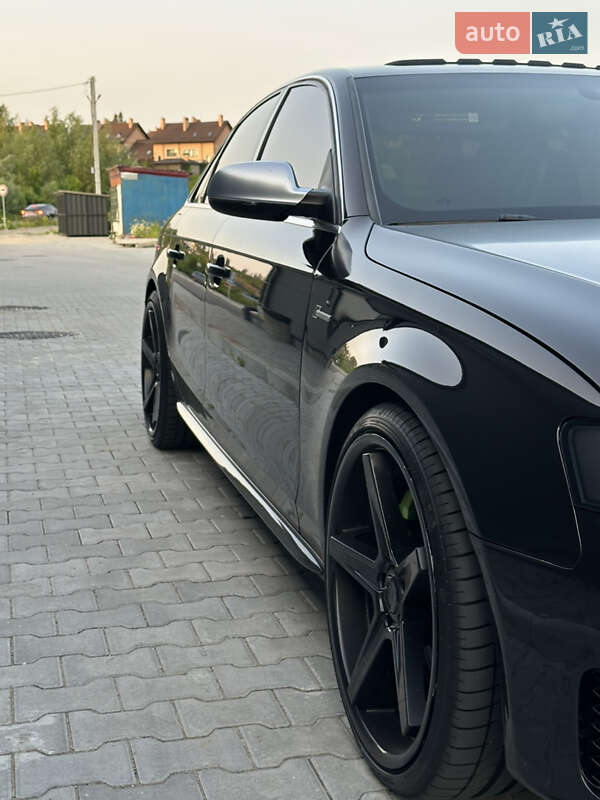 Седан Audi S4 2010 в Хмельницькому