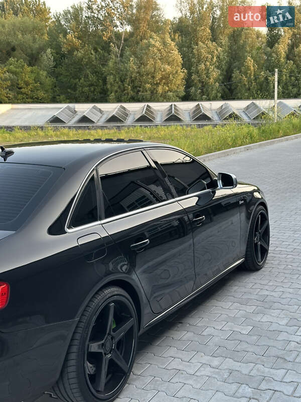 Седан Audi S4 2010 в Хмельницькому