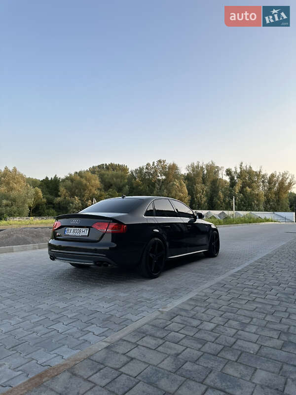 Седан Audi S4 2010 в Хмельницькому