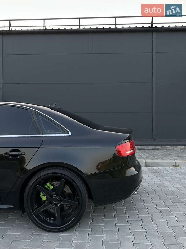 Седан Audi S4 2010 в Хмельницькому