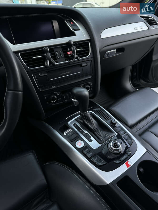 Седан Audi S4 2010 в Хмельницькому