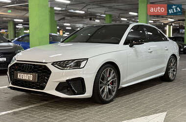 Audi S4  2022
