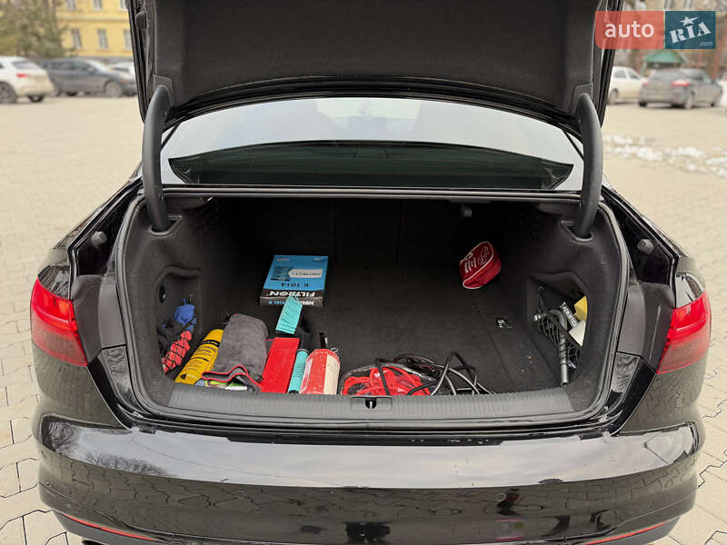 Седан Audi S4 2020 в Львові