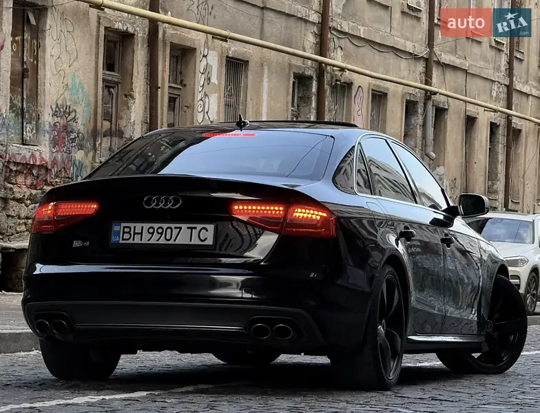 Audi S4 2012