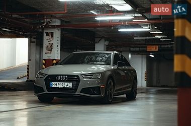 Audi S4  2019