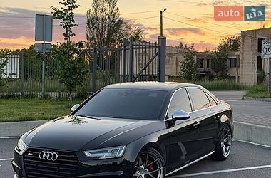 Audi S4  2017
