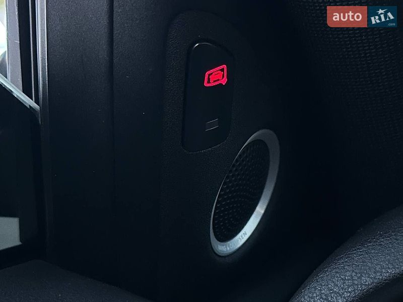 Седан Audi S4 2011 в Коломые