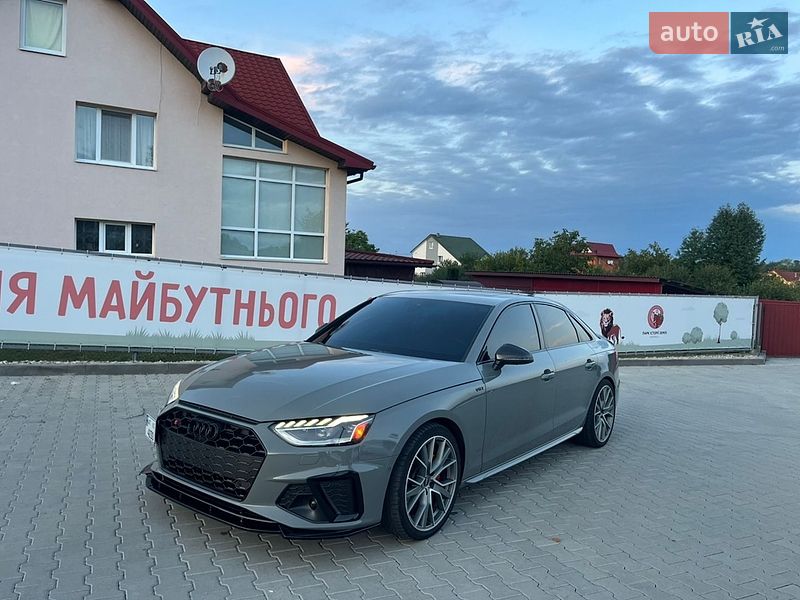 Седан Audi S4 2022 в Ивано-Франковске Седан Audi S4 2022 в Ивано-Франковске