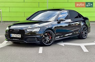 Седан Audi S4 2018 в Киеве