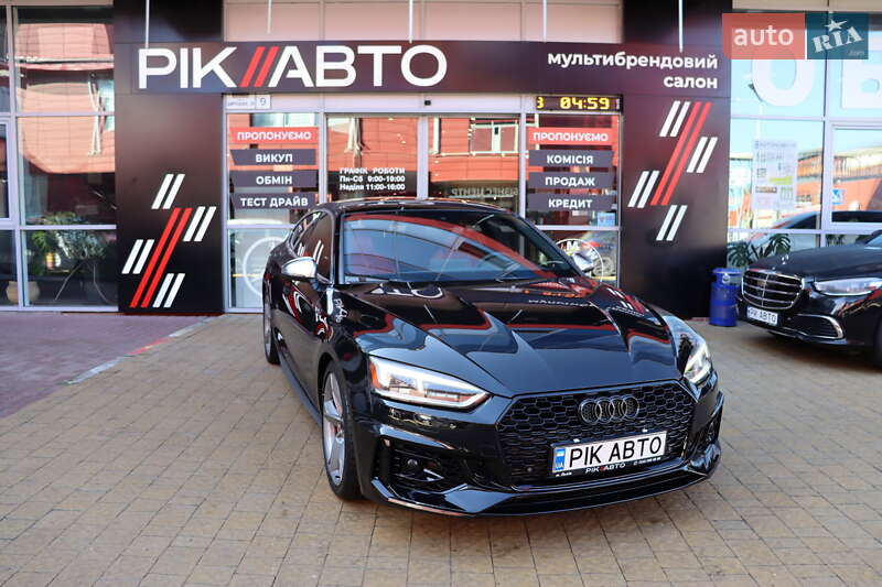 Лифтбек Audi S5 Sportback