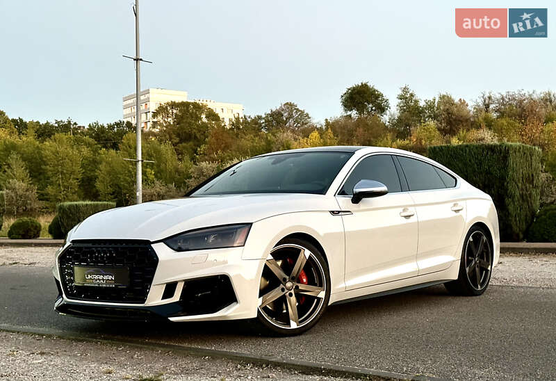 Купе Audi S5 Sportback