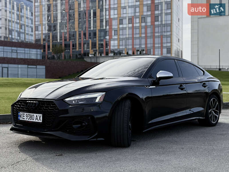 Легковые Audi S5 Sportback