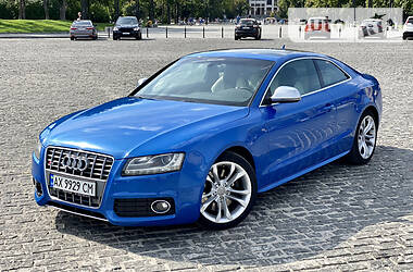 Audi S5  2009