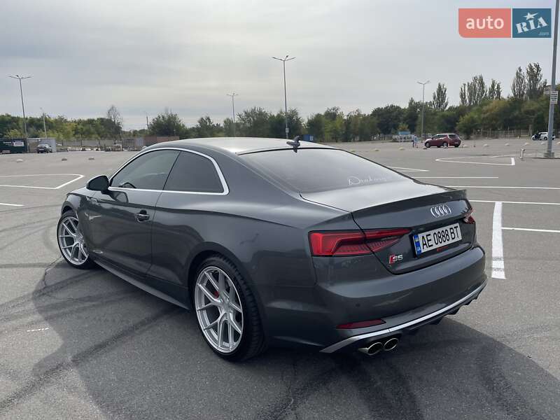 Купе Audi S5 2017 в Днепре