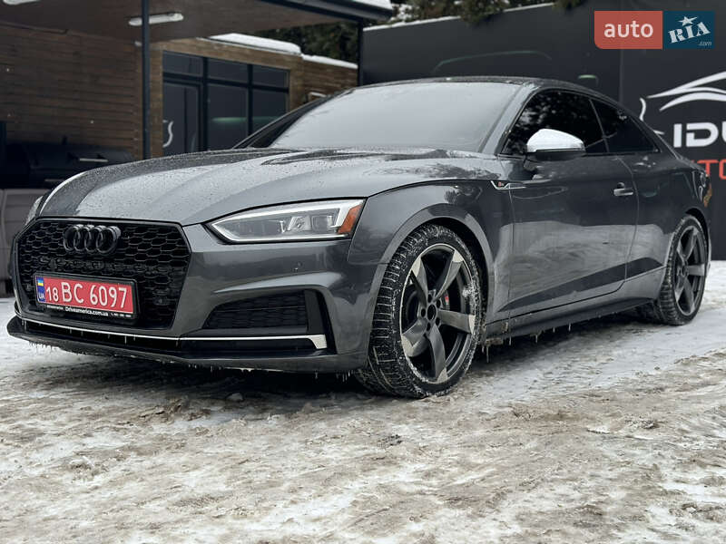 Audi S5