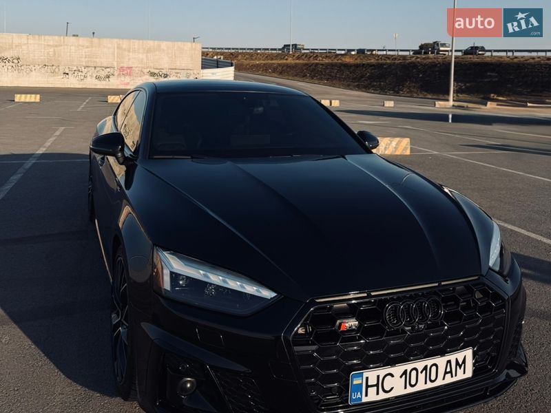 Ліфтбек Audi S5