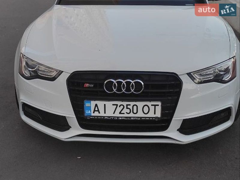 Купе Audi S5 2015 в Киеве