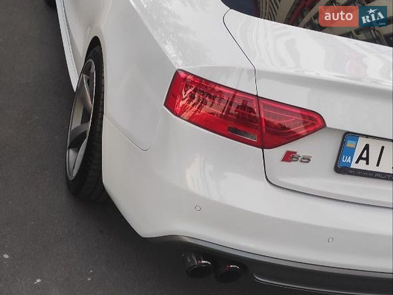 Купе Audi S5 2015 в Киеве