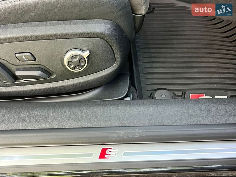 Купе Audi S5 2022 в Павлограде