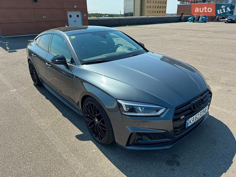 Хэтчбек Audi S5