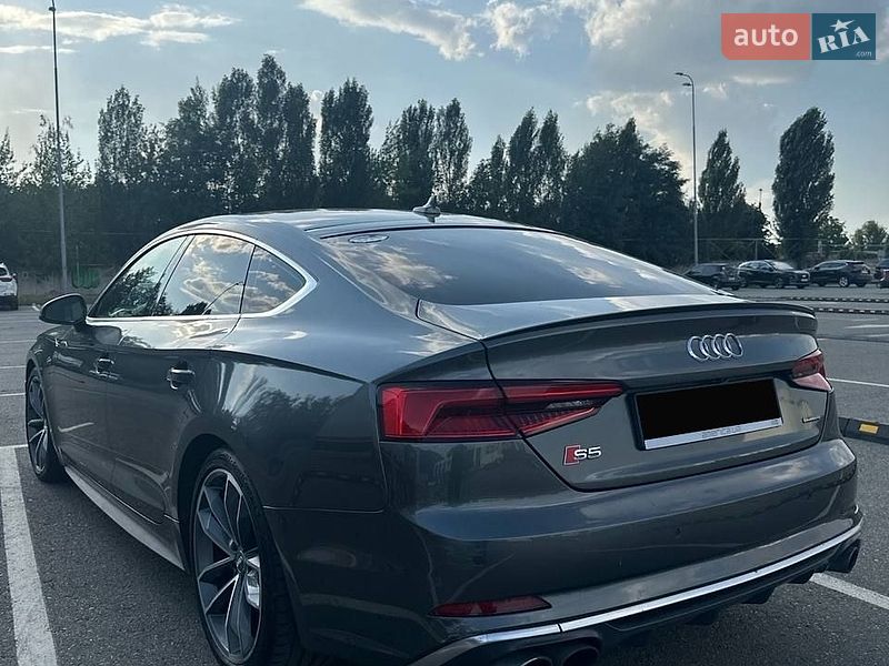 Купе Audi S5 2018 в Киеве