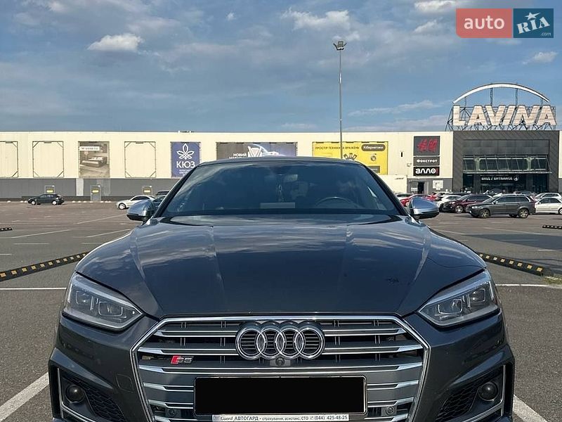 Купе Audi S5 2018 в Киеве