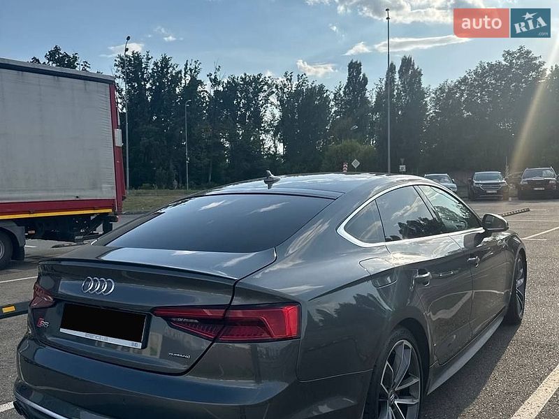 Купе Audi S5 2018 в Киеве